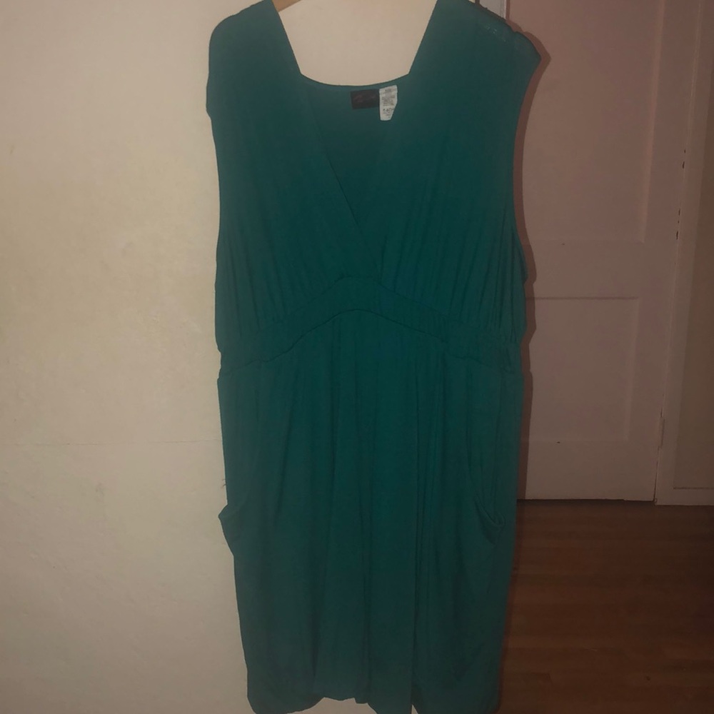 Casual dress with pockets!